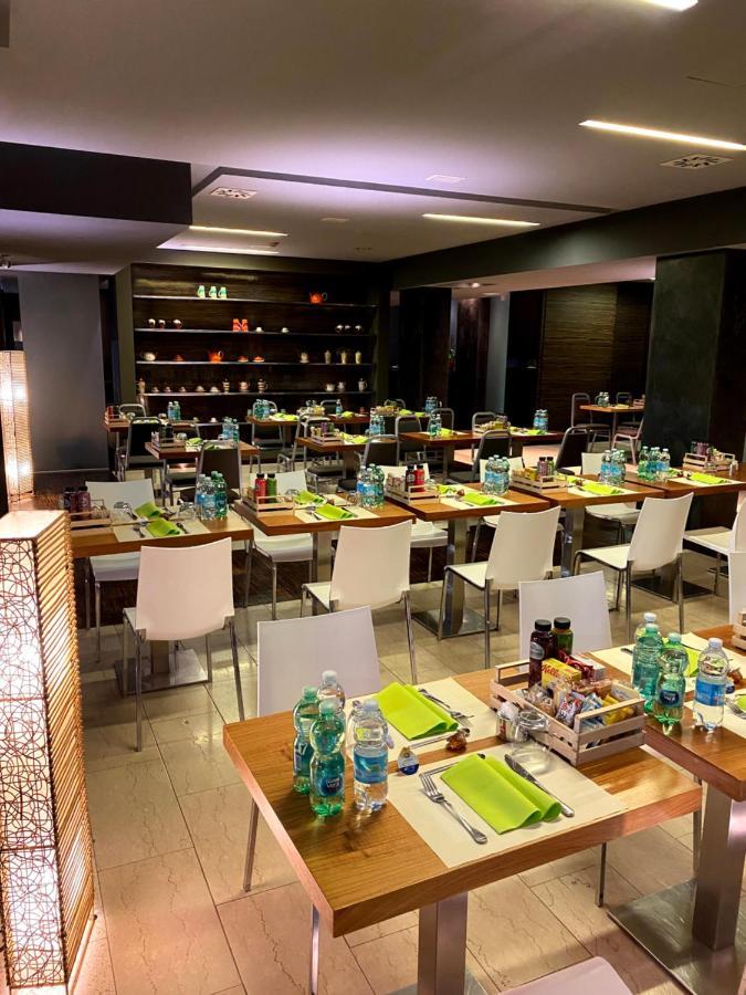 Bes Hotel Cremona Soncino Екстер'єр фото