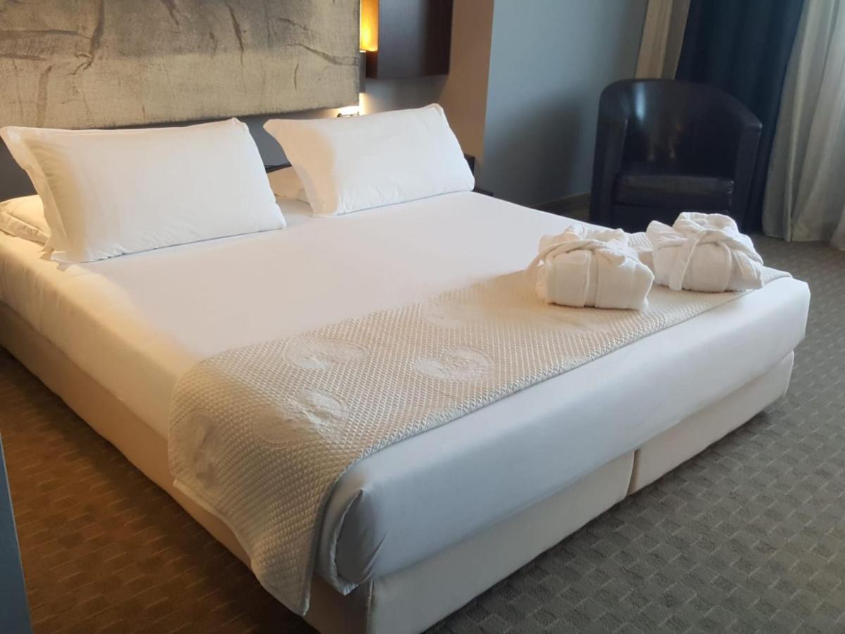 Bes Hotel Cremona Soncino Екстер'єр фото